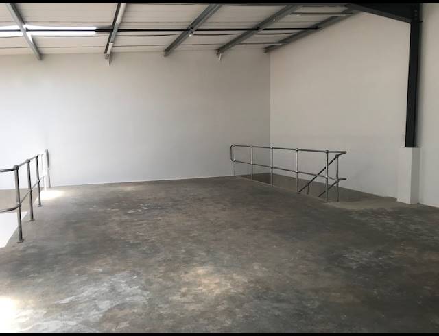 300M² WAREHOUSE TO LET IN GLEN ANIL